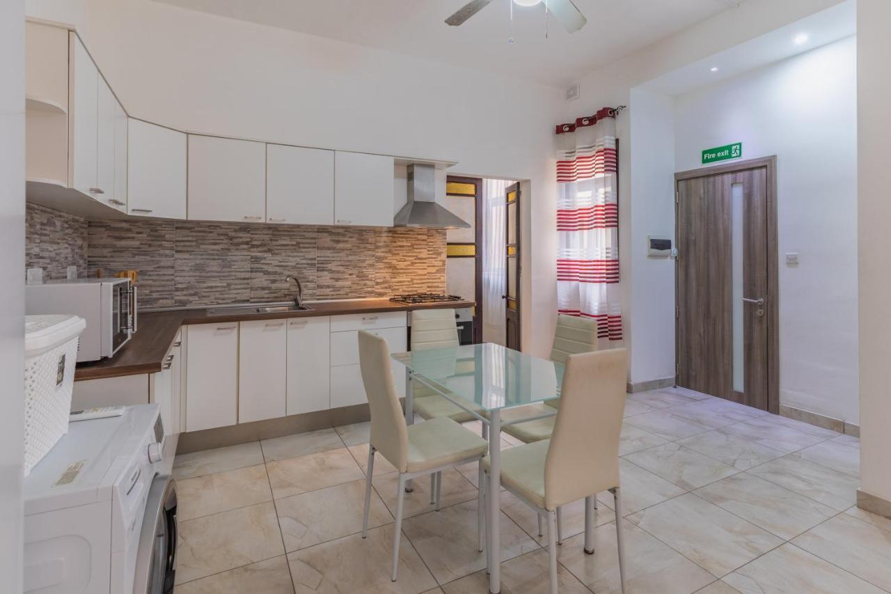 Bormla - Comfortable Two Bedroom Apartment Cospicua 外观 照片